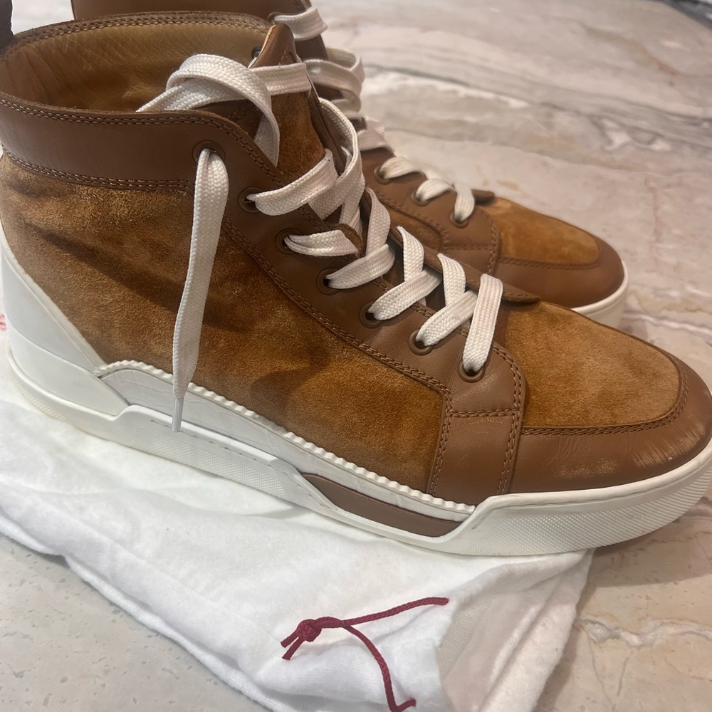 CHRISTIAN LOUBOUTIN Sz 43 Tan Suede White Rubber Sole RANKICK High Top Sneakers - Picture 8 of 8